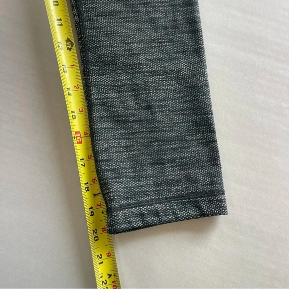 Wunder Under High Rise Crop Women size 4 - Picture 8 of 11